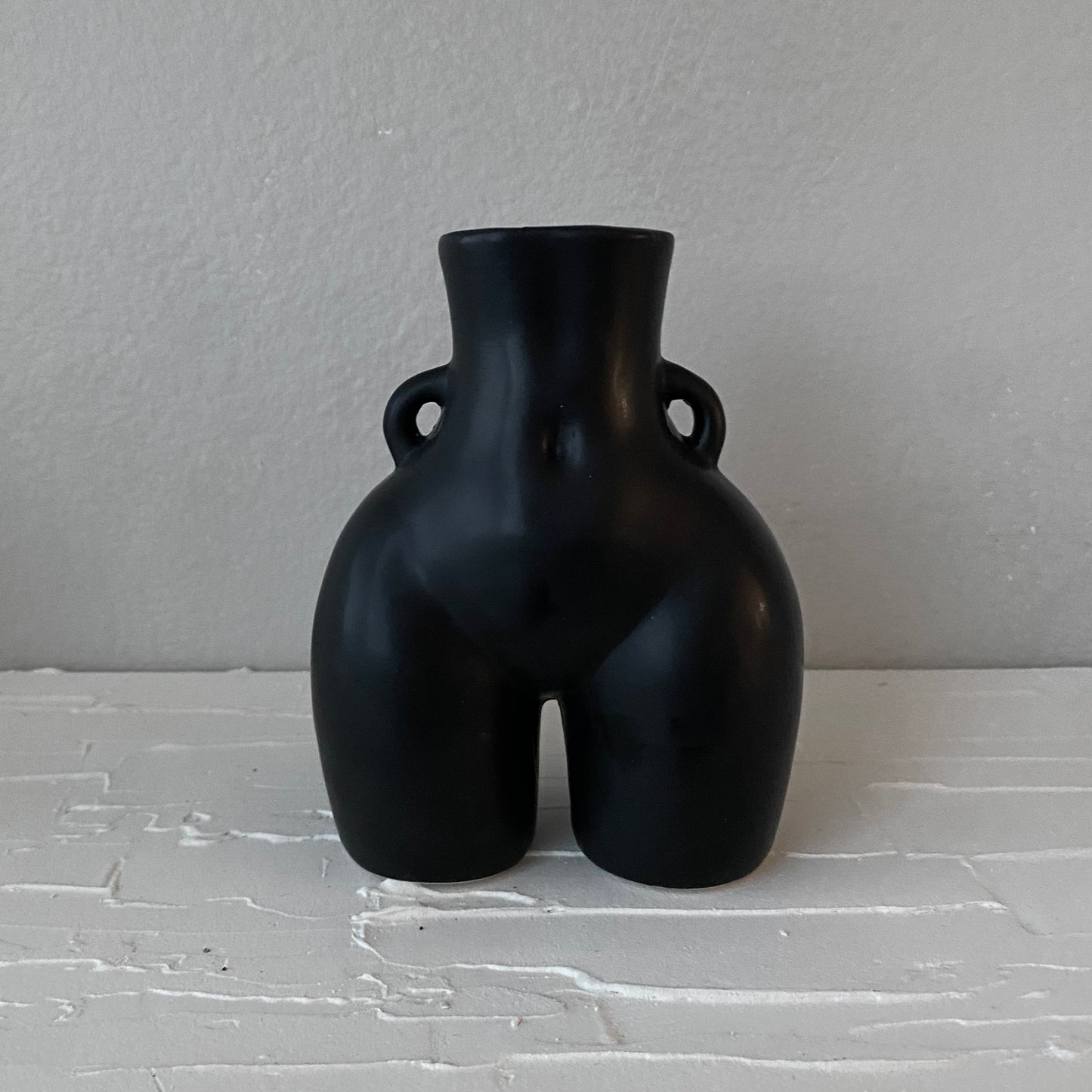 Half Nude Ceramic Vase (Black/Ivory)