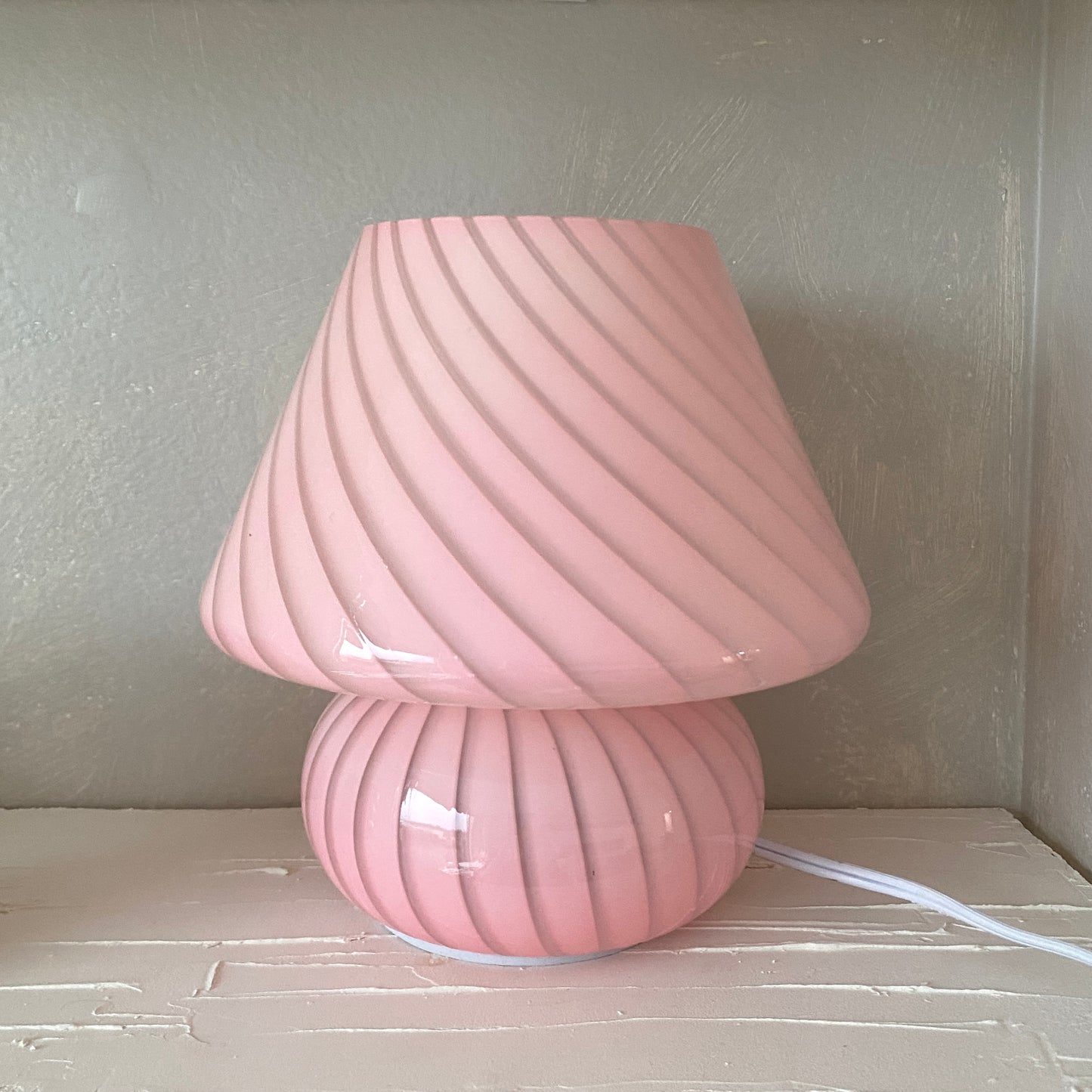 Retro Swirl Table Lamp (Yellow/Pink)